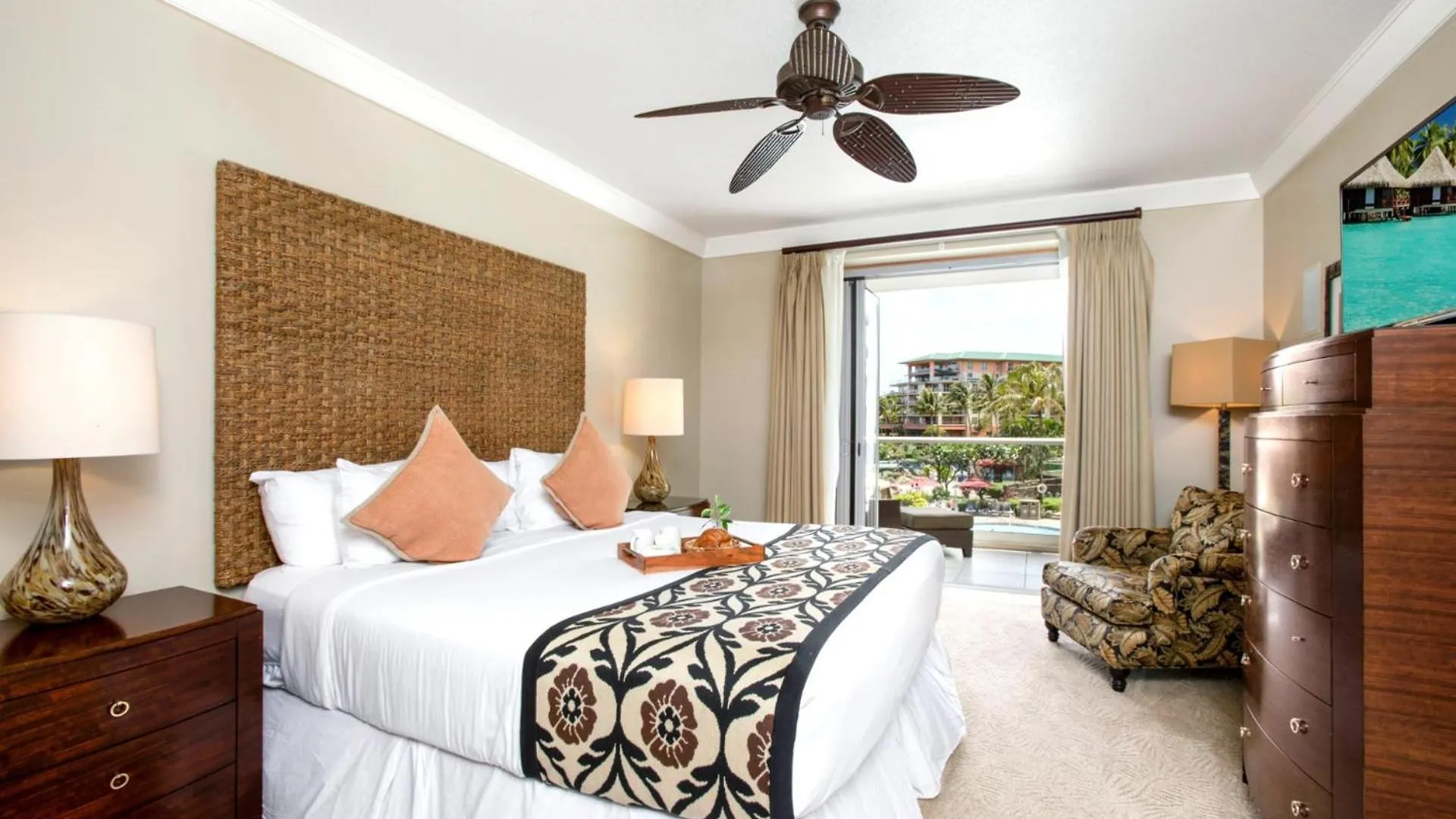 Kbm Resorts 2 Free Cars Honua Kai Hokulani Ocean View 6-Bedroom Multi Unit Listing Perfect For Families Hkh-20304 Kaanapali