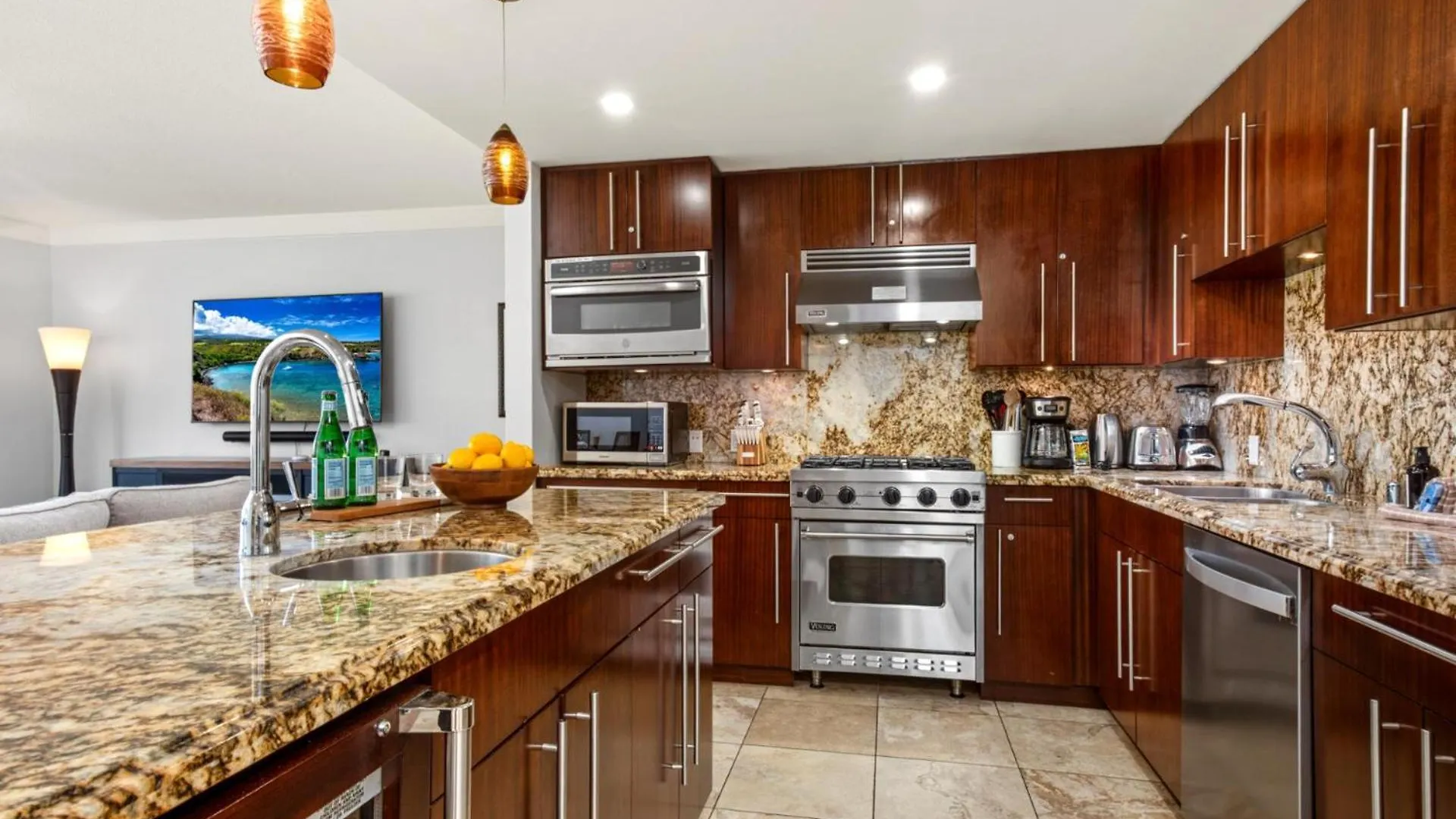 Kbm Resorts 2 Free Cars Honua Kai Hokulani Ocean View 6-Bedroom Multi Unit Listing Perfect For Families Hkh-20304 Kaanapali